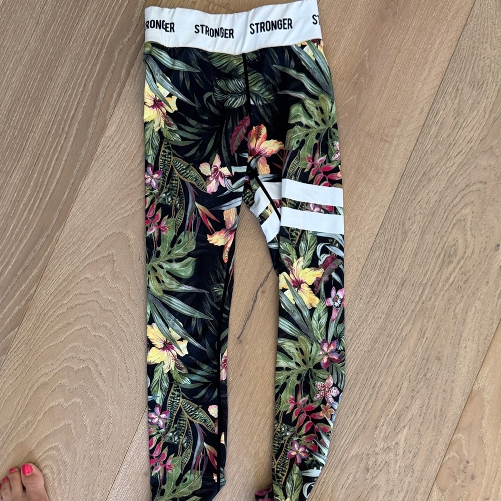 Stronger brand Tropical Black and Green Leggings Stretchy Activewear